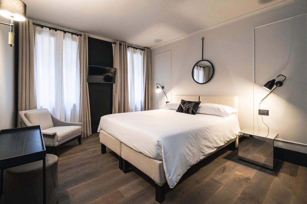 Luxury Santo Stefano Hotel Venice Exterior photo